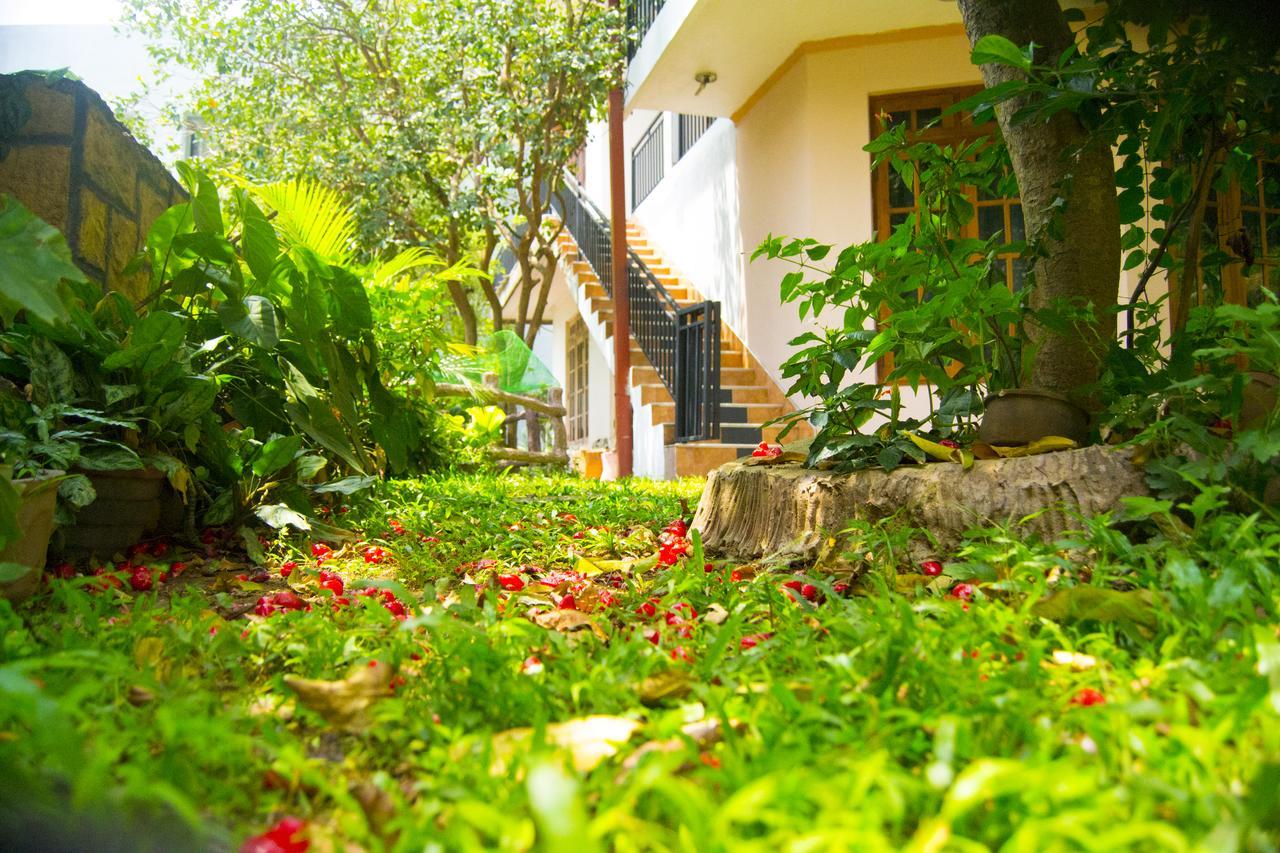 Heavens Door Guest Inn Kandy Exterior photo