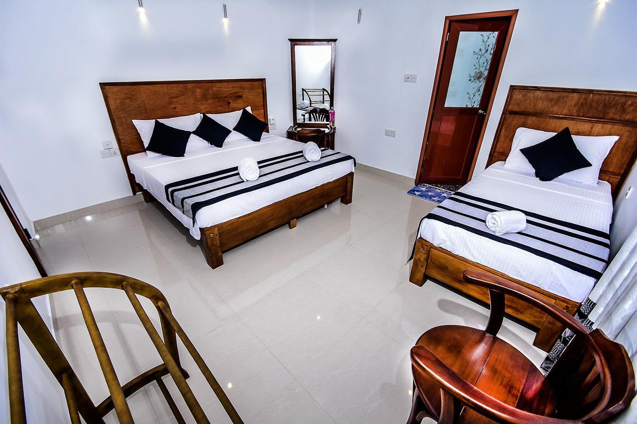 Heavens Door Guest Inn Kandy Exterior photo