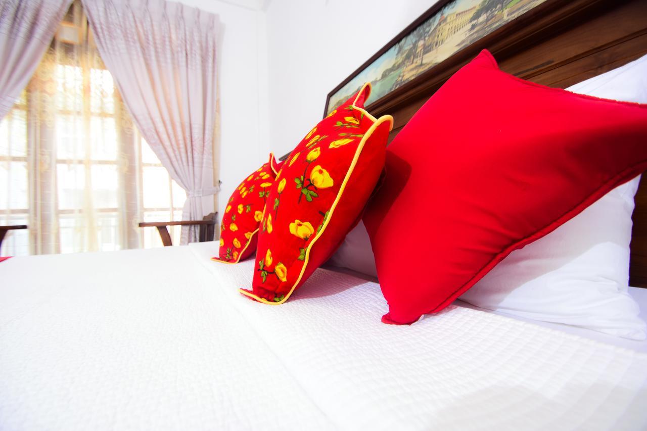 Heavens Door Guest Inn Kandy Exterior photo